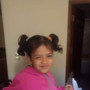 Meet your Posher, Sahar